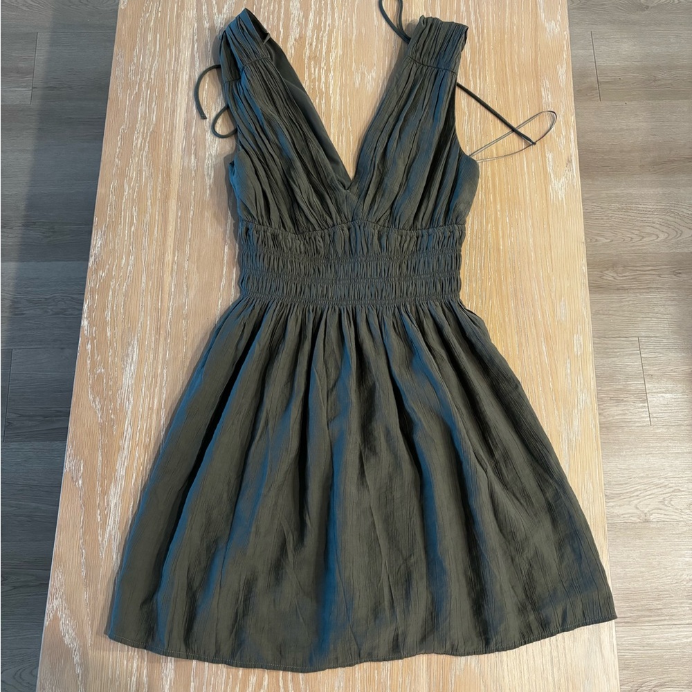 Abercrombie & Fitch Green Ruched Plunge Sundress